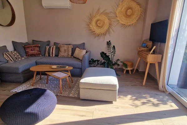 Télévision à écran plat