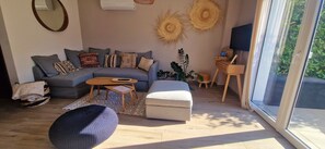 Flat-screen TV - Belle Maison de Vacances 6 Personnes au Coeur de L'alsace (jebsheim)
