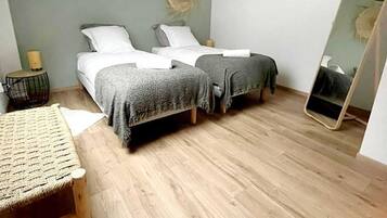 3 Schlafzimmer, Bügeleisen/Bügelbrett, WLAN, Bettwäsche