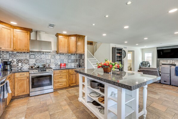 House (4 Bedrooms) | Interior