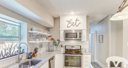 Charming Franklin Abode Near Sports Park & Fishing