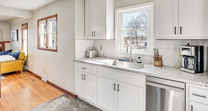 Pet-friendly Sioux Falls House - 2 Mi to Downtown!