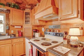 House (1 Bedroom) | Interior