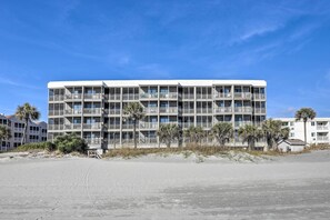 Apartment (3 Bedrooms) | Interior - Walk to Beach: Myrtle Beach Condo w/ Pool Access! (Myrtle Beach)
