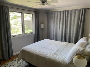 3 quartos, ferros/tábuas de passar roupa, Wi-Fi, roupa de cama