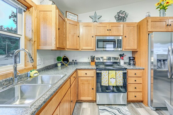 House (3 Bedrooms) | Interior