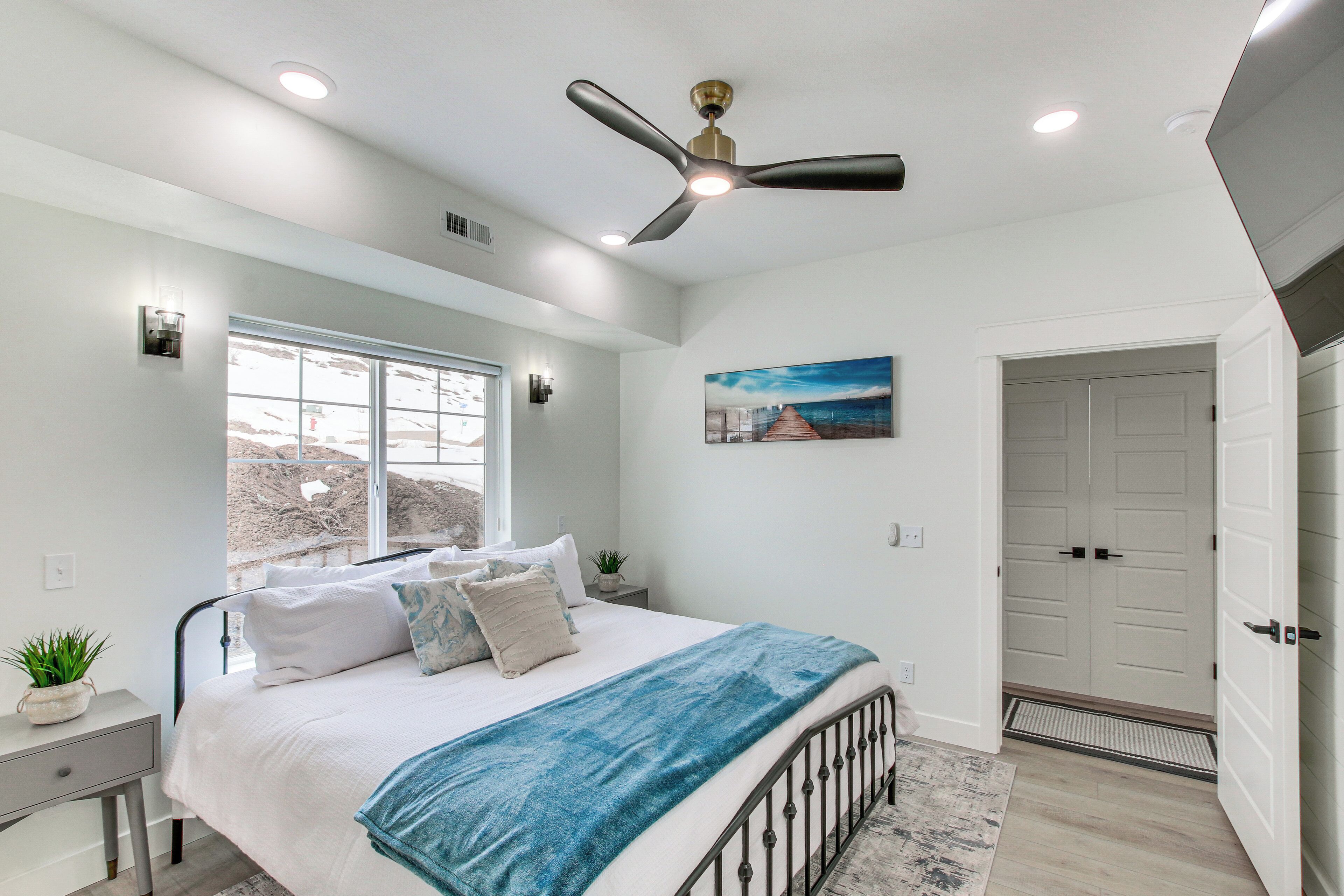 House (6 Bedrooms) | Interior