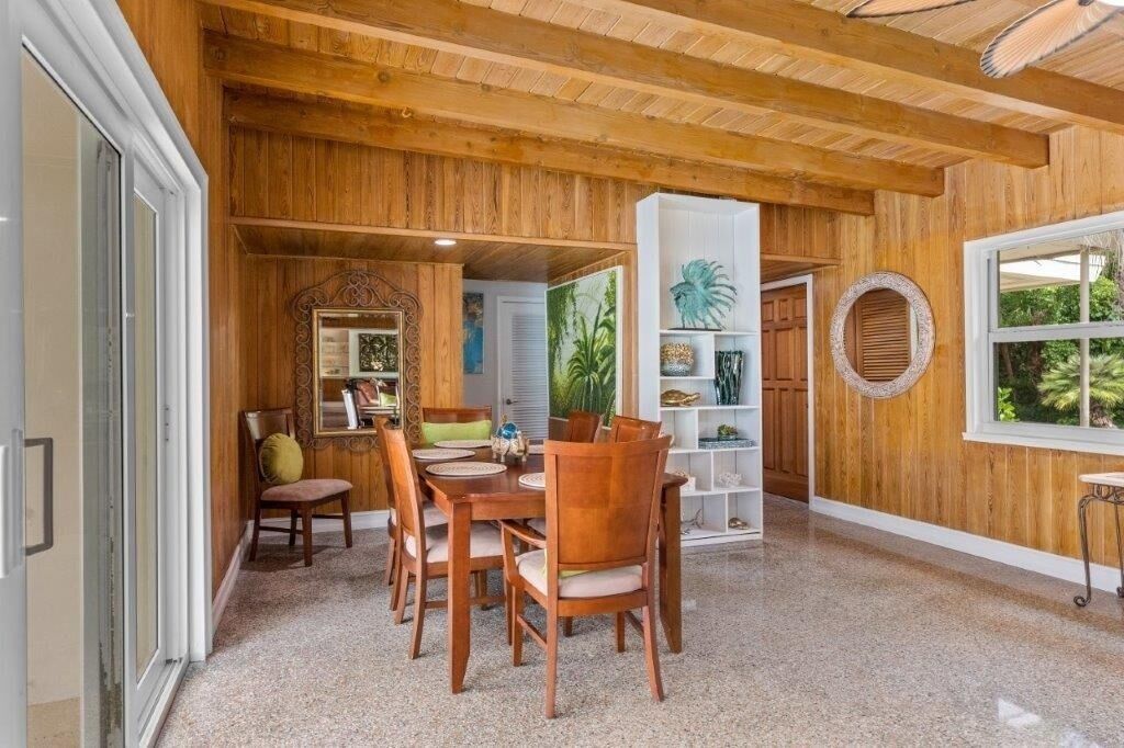 House, 5 Bedrooms | Dining