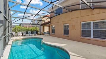 Villa, 5 habitaciones | Alberca | Alberca climatizada