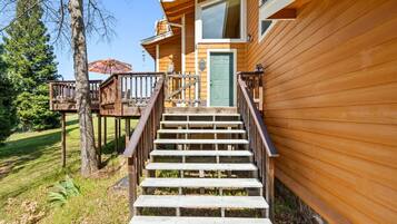 House, 3 Bedrooms | Exterior