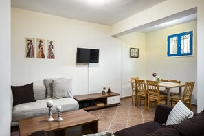 Living room - Villa Nina with Private Plunge Pool by Konnect, 5 km to Corfu Town (Corfu)