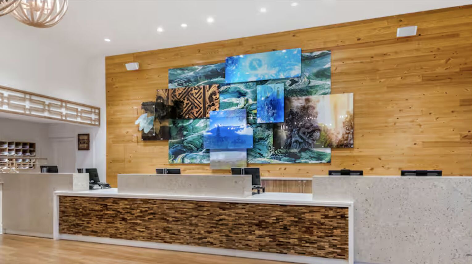 Florida Winter Break/Fun Filled Resort!  Luxurious Suites Central to Theme Parks