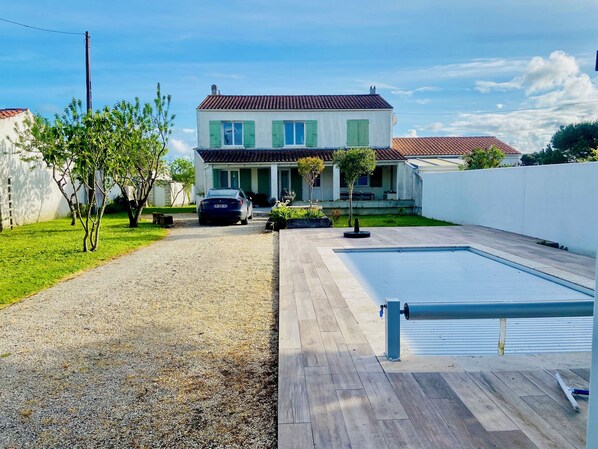 Exterior - Villa Saint Pierre D'oléron Avec Piscine Privée (Saint-Pierre-d'Oléron)