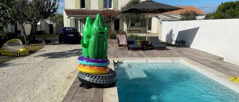 屋外プール、温水プール