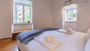 Basic Apartment | Interior - Rua da Biquinha 7 (Sintra)