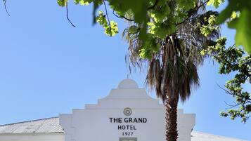 Fachada da propriedade