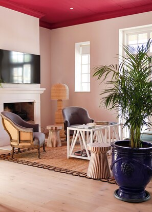 Family Cottage | Premium bedding, minibar, iron/ironing board, free WiFi