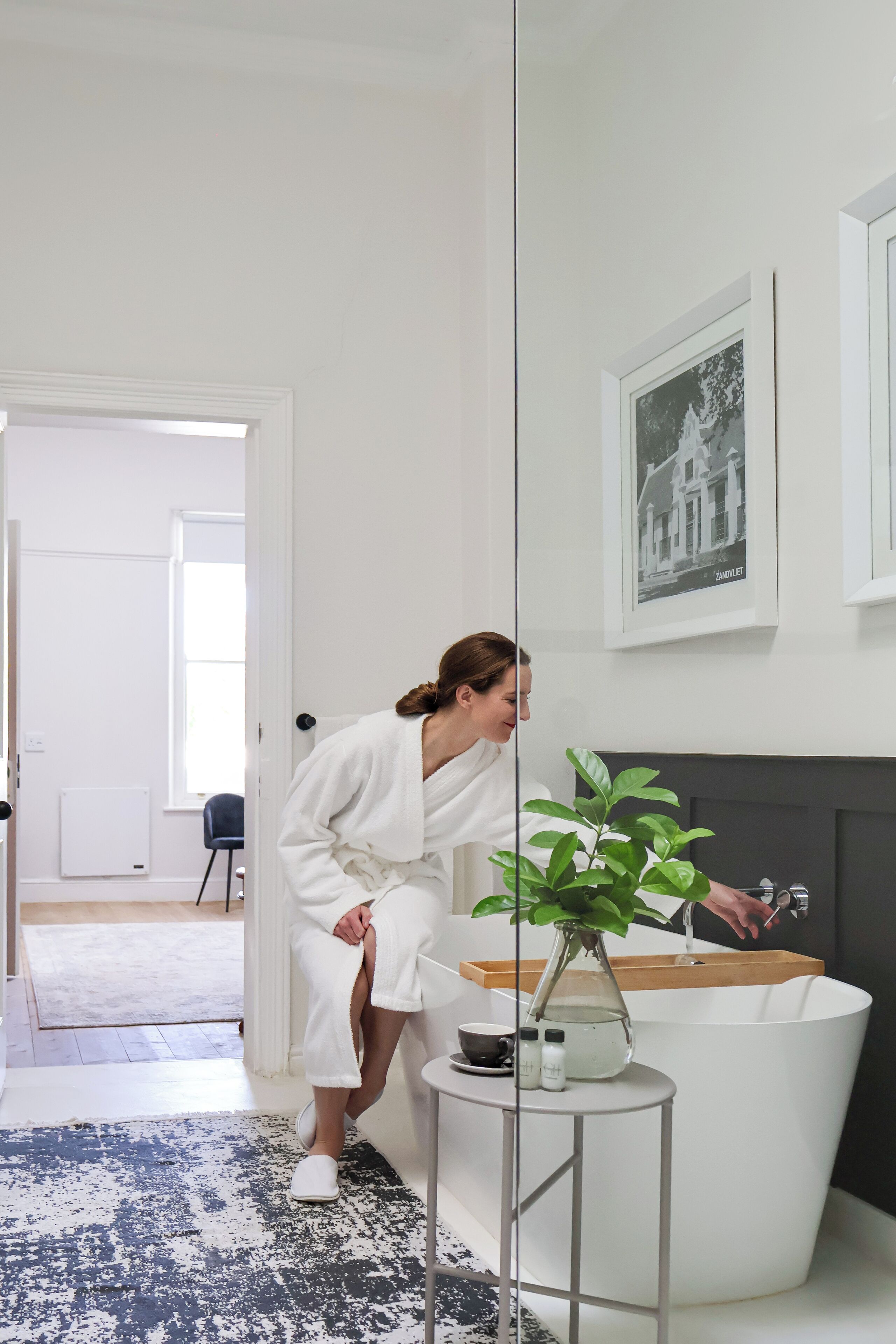 Executive Suite - Arabella | Kylpyhuone | Hiustenkuivaaja, pyyhkeet, saippua, sampoo