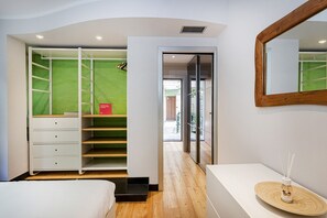 Bügeleisen/Bügelbrett, kostenloses WLAN, Bettwäsche