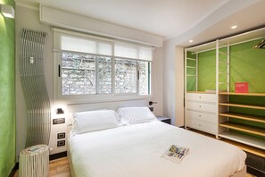 Ferros/tábuas de passar roupa, Wi-Fi de cortesia, roupa de cama