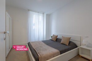 Bügeleisen/Bügelbrett, kostenloses WLAN, Bettwäsche