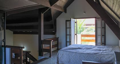 P003 Casa c 3 Dorm. Apenas 150m da Praia