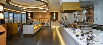 Best Western Plus Danat Almansak Hotel