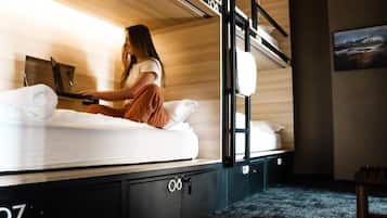 Hypo-allergenic bedding, free WiFi