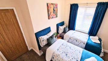 1 bedroom, iron/ironing board, WiFi (free), bed sheets