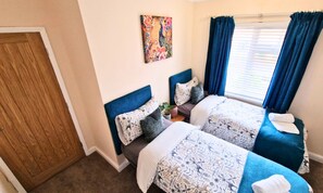 1 dormitorio, tabla de planchar con plancha, wifi gratis y ropa de cama