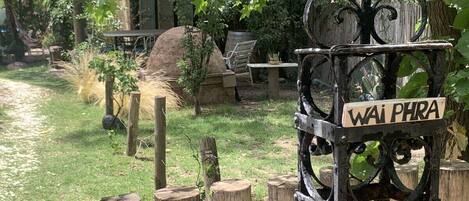 House, 2 Bedrooms, Accessible, Smoking | Garden