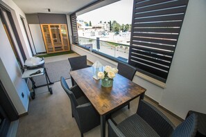 Outdoor dining - Apartment Girasole Premium (Porec)