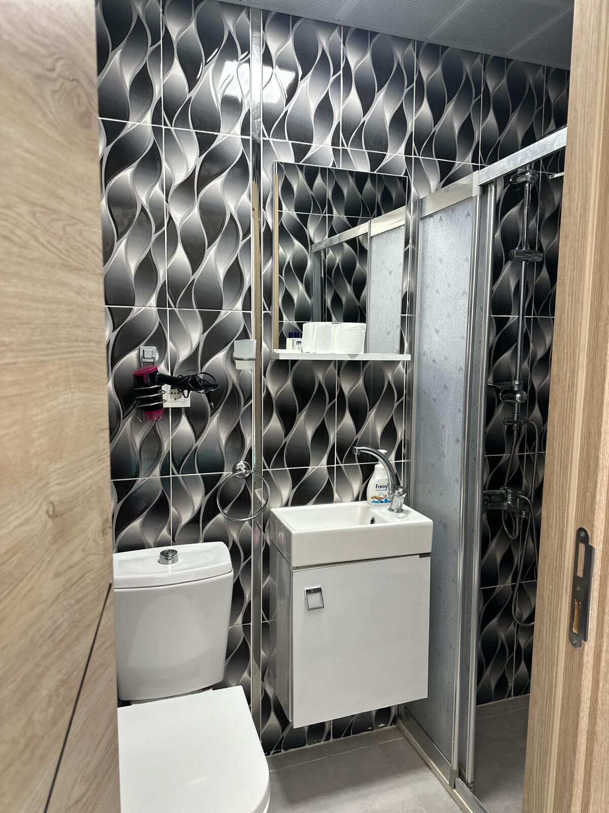 Standard Room | Bathroom