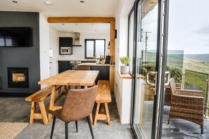Dining - Modern balcony property, Sea views over Newgale (Newgale)