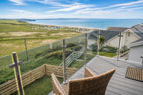 Modern balcony property, Sea views over Newgale