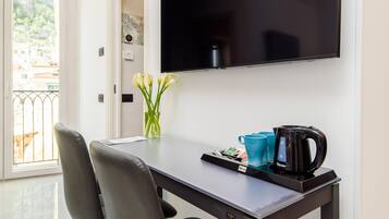 Frette Italian sheets, premium bedding, down duvets, memory-foam beds