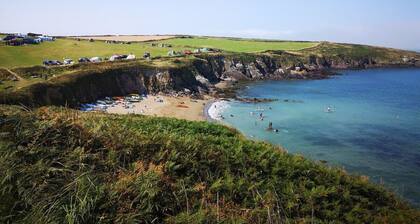 Caravan with sea views on the coast near St Davids