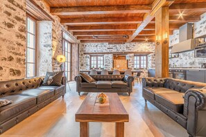 TV, fireplace, foosball, table tennis