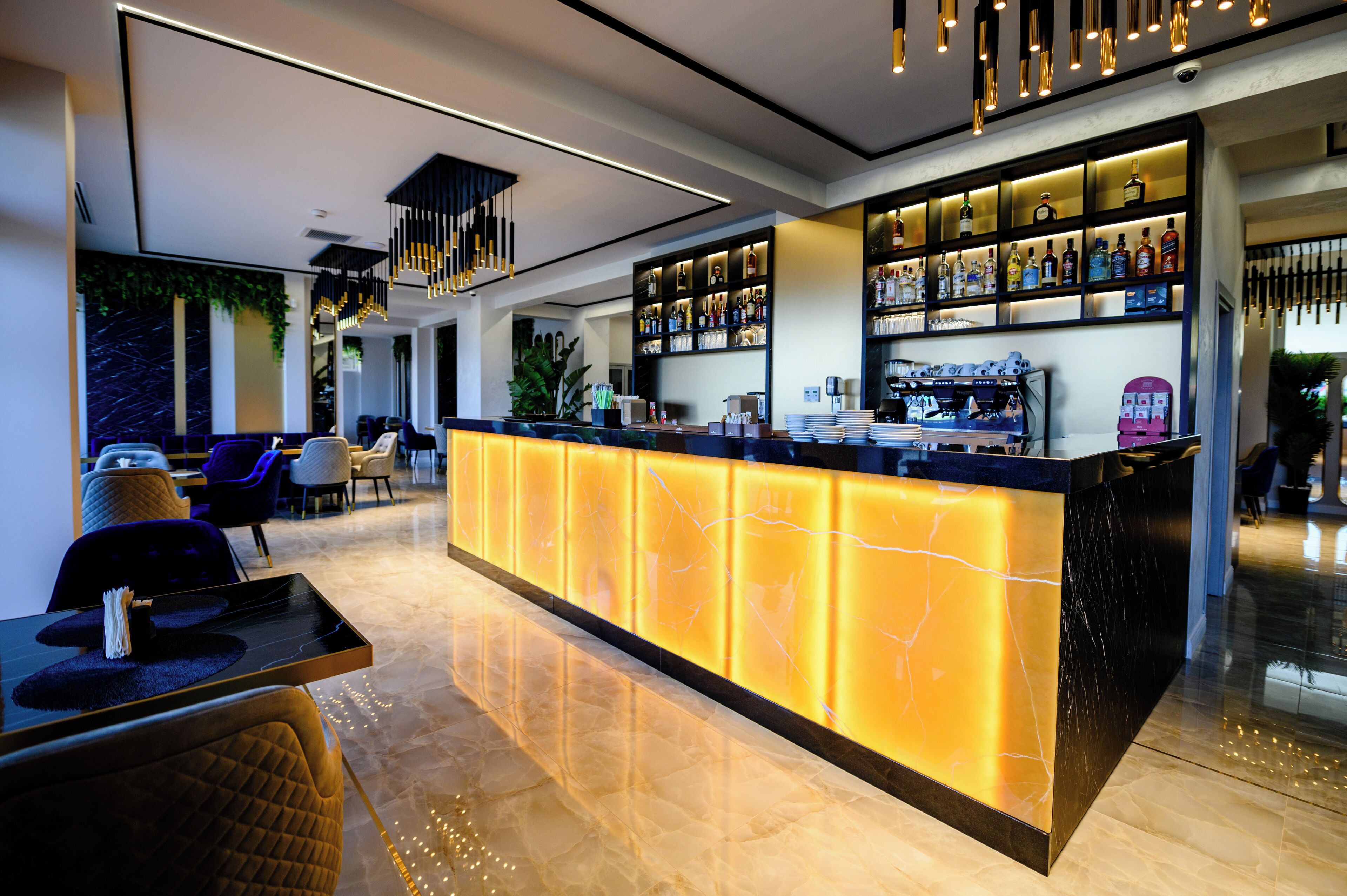 Foto - Elitte Inn & Suites