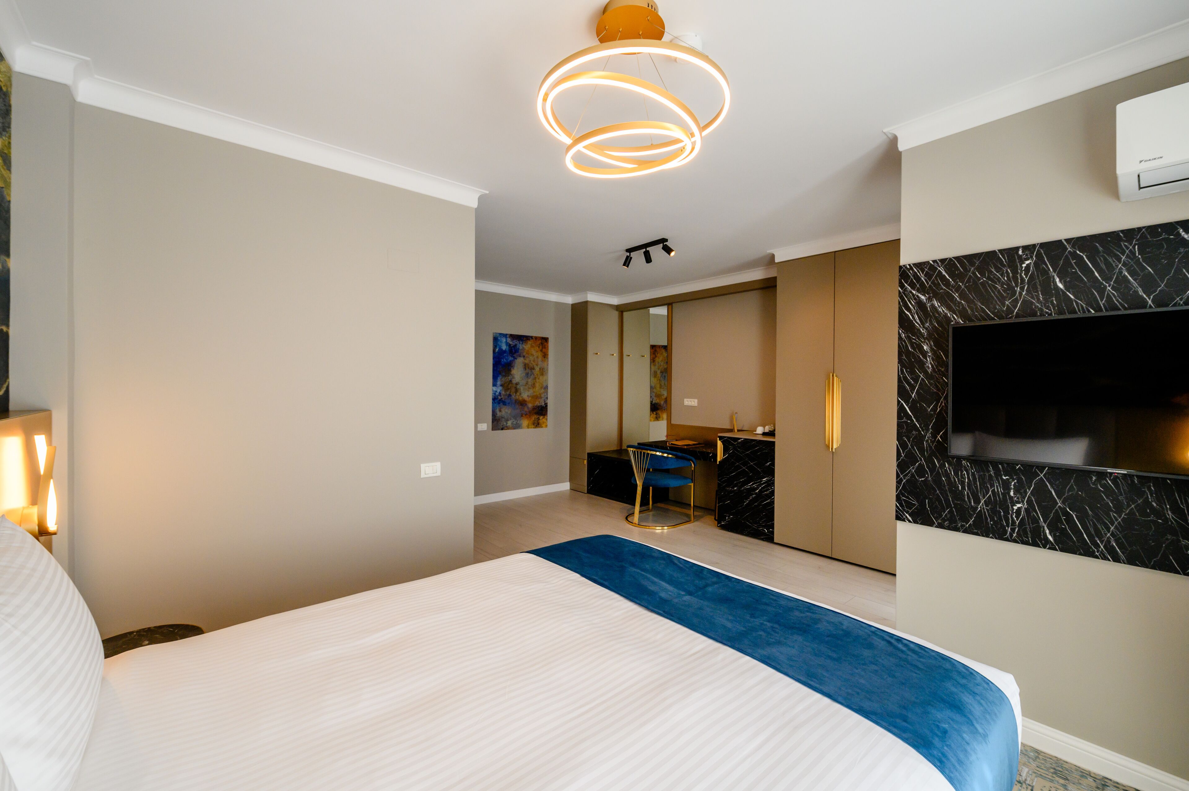 Foto - Elitte Inn & Suites