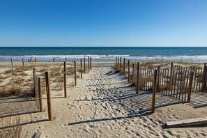 Beach nearby - Pebble Beach H212, 2BR Condo ~ Pool Front! (Emerald Isle)