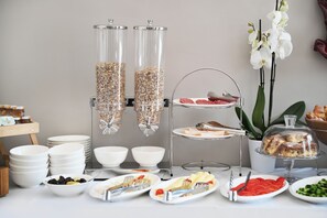 Tägliches inbegriffenes Frühstücksbuffet