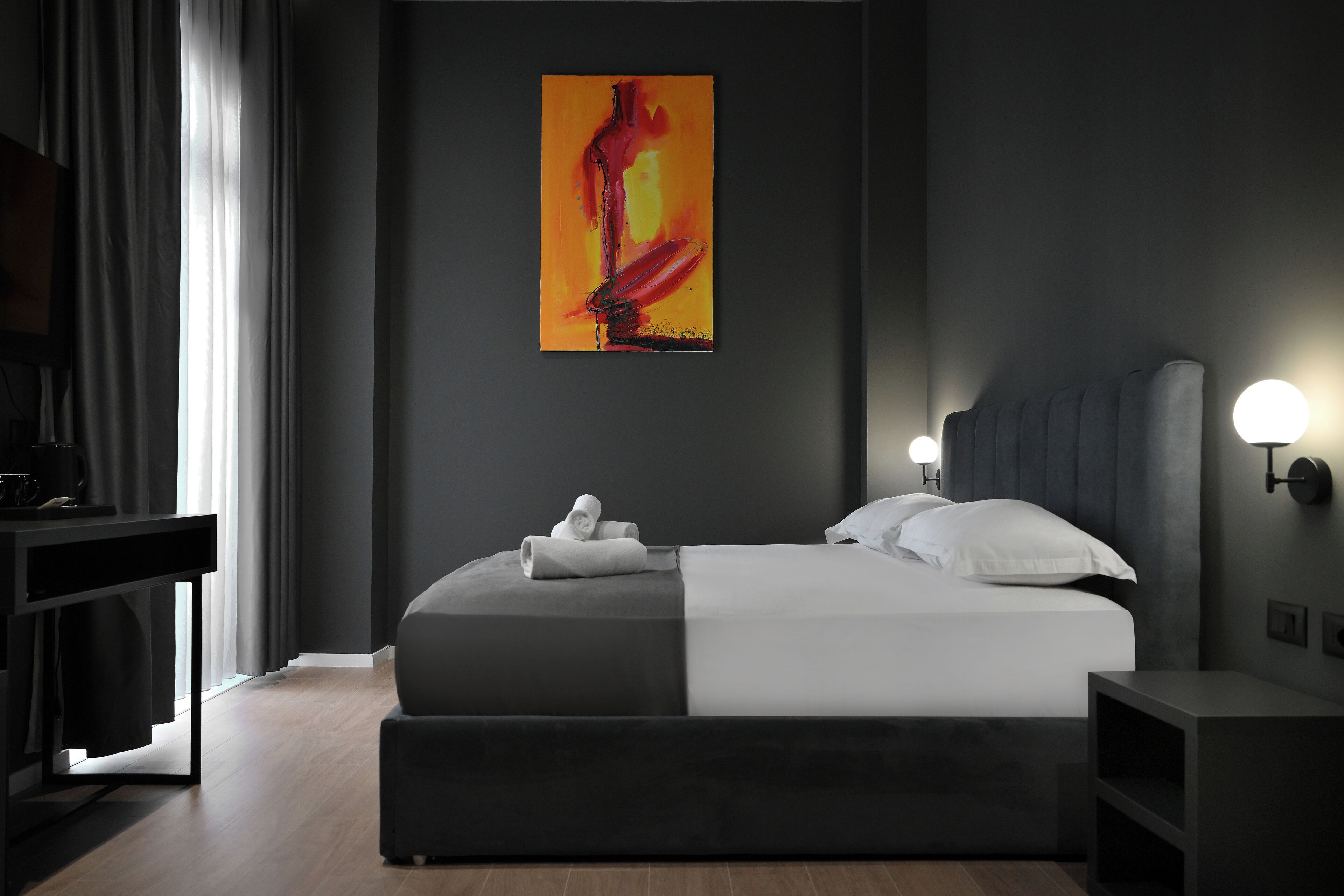 Double Room with Sofa Bed | Skrivebord, skrivebord for bærbar PC, blendingsgardiner og lydisolert