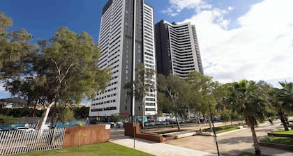 Hampton By Hilton Malaga Martiricos