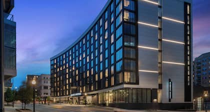 Embassy Suites By Hilton Madison Downtown