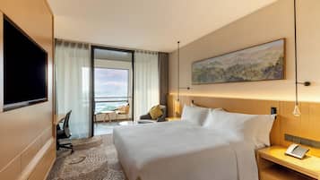 Standard Room, 1 King Bed, Balcony