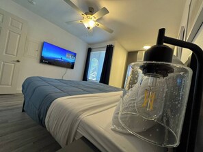 2 bedrooms, iron/ironing board, free WiFi, bed sheets