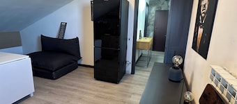 Cozy penthouse in Barolo area. Renovated 2024.New kitchen, bathroom, sofa / bed
