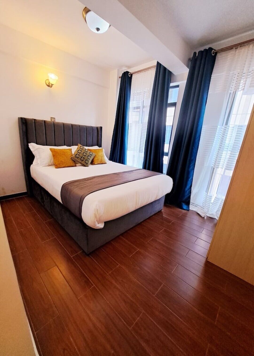 1 غرفة نوم ومكواة/لوح كي وواي فاي وملاءات أسرّة