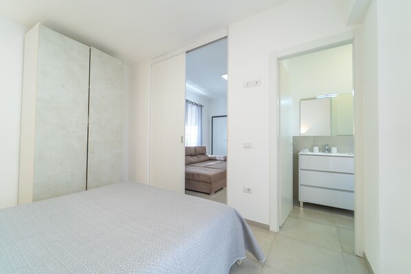 1 bedroom, soundproofing, free WiFi, bed sheets